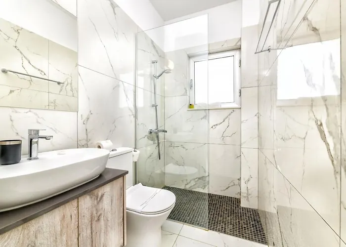 Olivine Waves Vilă *