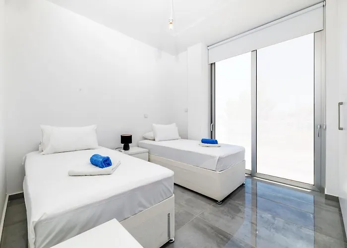 Olivine Waves * Protaras