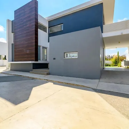 Olivine Waves Villa *