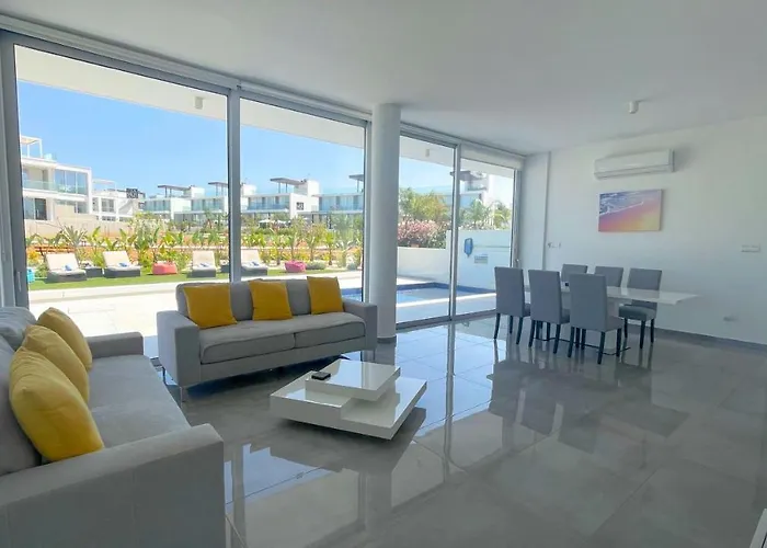 Olivine Waves Villa Protaras